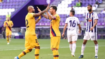 Barcelona keep pressure on Real Madrid by defeating Valladolid- India TV Hindi