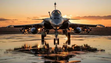 Rafale fighter jets will not use Pakastani airspace on way to Ambala Air base- India TV Hindi