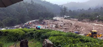 20 bodies recovered from landslide site in Kerala; search on to locate missing persons- India TV Hindi