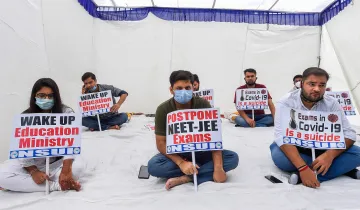 <p>NSUI started hunger strike in protest against JEE and...- India TV Hindi