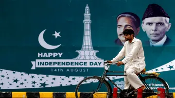 pakistan slave of china independence day kashmir । क्या चीन का गुलाम बन गया है पाकिस्तान? जानिए आजाद- India TV Hindi