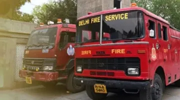 पार्लियामेंट की एनेक्सी बिल्डिंग में लगी आग, 6वीं मंजिल से उठा धुआं- India TV Hindi