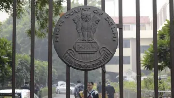 <p>Delhi High Court allows Delhi University to conduct...- India TV Hindi