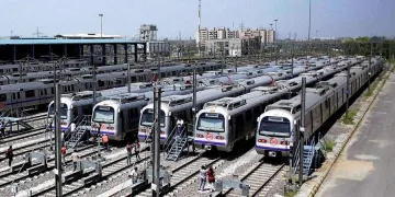 Delhi Metro Rail Corporation DMRC New Year 2021 celebration Rajiv Chowk metro station - India TV Hindi