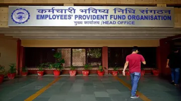 <p>EPFO settles 94.41 lakh claims during April-August</p>- India TV Paisa