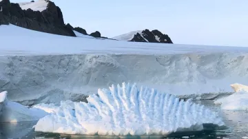 Canada, Canada Ice Shelf, Canada Ice Shelf 4000 Years, Arctic Ice Shelf, Arctic Ice Shelf 4000 Years- India TV Hindi