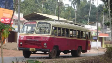 KSRTC converts old bus into toilet for women- India TV Hindi