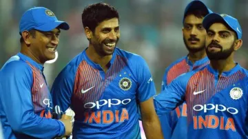 ms dhoni, dhoni, dhoni retirement, dhoni introvert, dhoni nehra, ashish nehra, nehra, cricket news- India TV Hindi