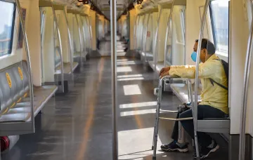 Metro Railway released list of do's and don'ts for passengers- India TV Hindi