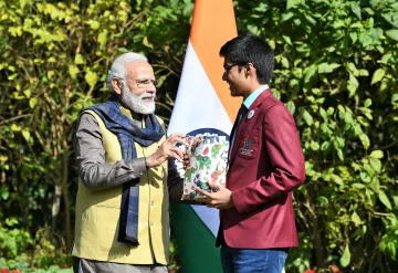 <p>chirag phalore of pune secured 12th rank in JEE, also...- India TV Hindi