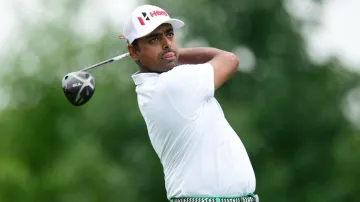 PGA Tour: Anirban Lahiri tied for 10th place with a superb 64 card- India TV Hindi