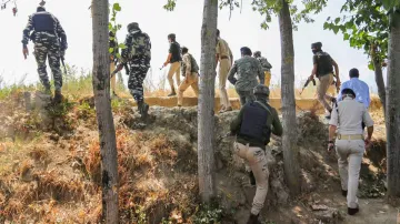 Encounter breaks out between militants, security forces in J-K's Kupwara- India TV Hindi