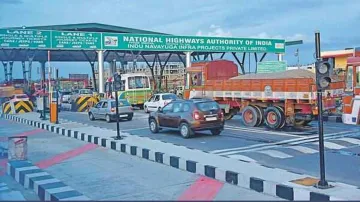 Toll rates to rise from oct 1, Rs 40 for cars, Rs 130 for trucks and buses- India TV Paisa
