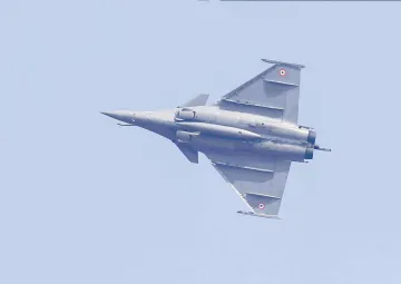 rafale aircrafts reaches india । वायुसेना की ताकत और बढ़ी, राफेल विमानों की दूसरी खेप भारत पहुंची- India TV Hindi