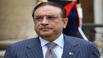 Pakistan former president Asif Ali Zardari shifted to hospital in Karachi- India TV Hindi