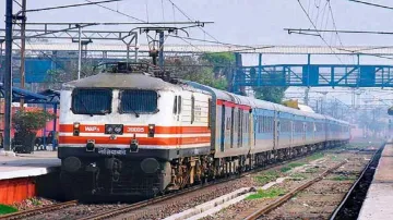 12 festival special trains canceled due to agitation- India TV Hindi