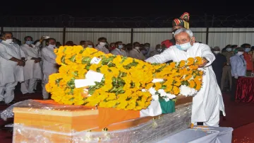Mortal remains of Ram Vilas Paswan reach Patna, last rites on Saturday- India TV Hindi
