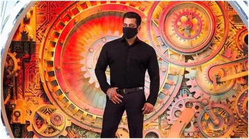 Salman Khan shares the first picture from the grand premiere of Bigg Boss 14- India TV Hindi