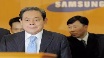 Samsung Chairman Lee Kun-Hee Dies - India TV Paisa