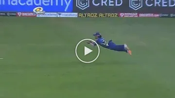 Ishan Kishan Catch David Warner Mumbai Indians vs Sunrisers Hyderabad Turning Point Of Match- India TV Hindi