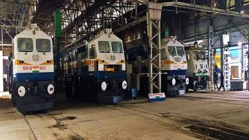 Varanasi Diesel locomotive factory- India TV Hindi
