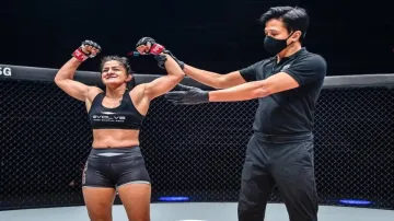 Ritu Phogat registers third straight victory of her MMA career - India TV Hindi