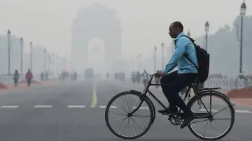 कब और कैसे सुधरेगी दिल्ली की हवा? IMD ने बताया समय और तरीका- India TV Hindi