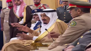 king salman of saudi arabia attacks iran । ईरान पर बरसे सऊदी के शाह, बताया सबसे बड़ा खतरा- India TV Hindi