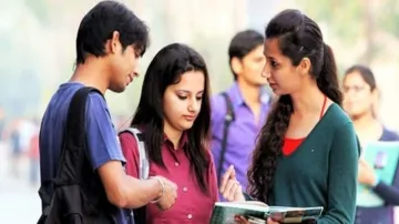 Maratha Reservation: Maharashtra government is considering refunding fees to students । मराठा आरक्षण- India TV Hindi