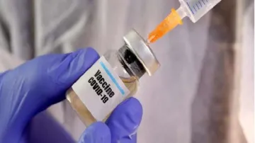 सीरम इंस्टिट्यूट की कोरोना वैक्सीन का 4 करोड़ डोज तैयार, आधी भारत के लिए रिजर्व- India TV Hindi