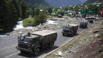 India china ladakh LAC 15 days intense war stock weapons, ammunition । India China Standoff: बढ़ेगी - India TV Hindi