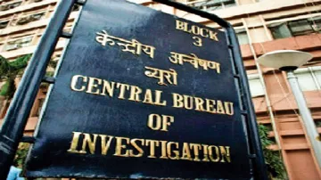SBI, PNB, Bank of Baroda among banks cheated of Rs 525 crore, CBI registers 2 cases- India TV Hindi