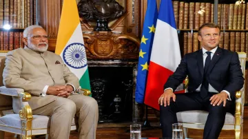 पीएम मोदी ने फ्रांस के राष्ट्रपति एमैनुएल मैक्रों से की फोन पर बातचीत, आतंकवादी हमले पर जताया शोक- India TV Hindi