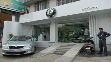 Skoda looking to hike car prices by up to 2.5 pc from Jan 1- India TV Paisa