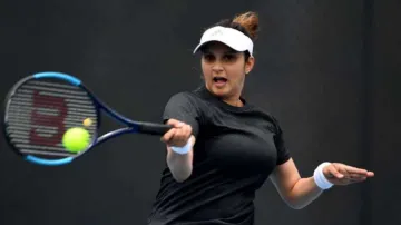 Sania Mirza recovers after testing positive for Covid-19, shares emotional tweet - India TV Hindi