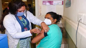 don't forget precautions Maharashtra Kerala Chhattisgarh have seen a sudden spike in coronavirus cas- India TV Hindi