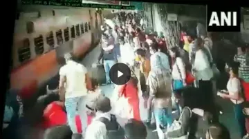 <p>Viral Video</p>- India TV Hindi