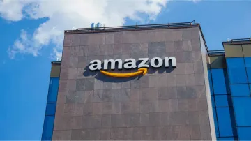 Delhi HC issued notice to Amazon, stays direction to maintain status quo on Future-Reliance deal- India TV Paisa