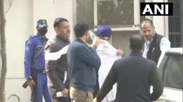 दीप सिद्धू, इकबाल सिंह को लेकर लालकिले पहुंची क्राइम ब्रांच, क्राइम सीन रिक्रिएट कर रही है पुलिस- India TV Hindi