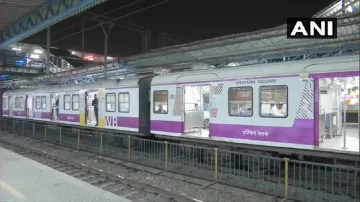mumbai local train services begins for all passengers from today know train timings आम यात्रियों के - India TV Hindi