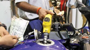 Petrol and diesel prices remain steady ahead of Budget 2021 day- India TV Paisa