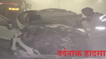 road accident on agra lucknow expressway car rammed into a truck Expressway पर हादसा, ट्रक में जा घु- India TV Hindi