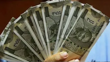 <p>पर्सनल लोन की ईएमआई</p>- India TV Paisa