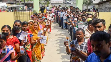 पश्चिम बंगाल में करीब 80 जबकि असम में 72% से ज्यादा मतदान, चुनाव आयोग ने दी जानकारी- India TV Hindi