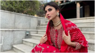 MOUNI ROY- India TV Hindi