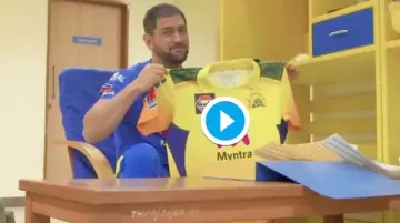 Mahendra Singh Dhoni launches CSK new jersey, added this thing while giving respect to army- India TV Hindi