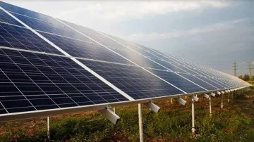 स्काईपावर ग्लोबल से 50 मेगावॉट की सौर परिसंपत्तियों का अधिग्रहण करेगी एजीईएल- India TV Paisa