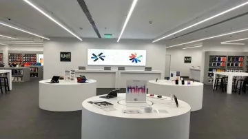 Unicorn opens new Apple store in NCR; offers discounts on iPhone 11, iPhone 12- India TV Paisa