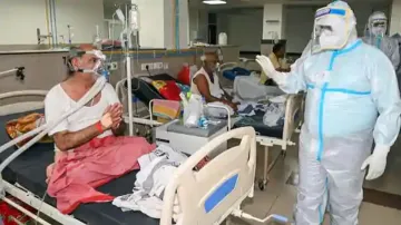 दिल्ली में कोरोना के 27,047 नए मामले आए, 375 और मरीजों की मौत- India TV Hindi
