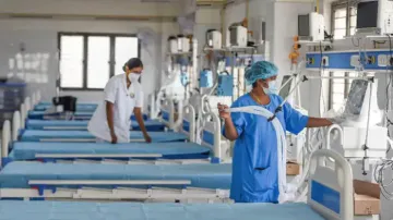 दिल्ली में 14 निजी अस्पताल ‘पूर्ण कोविड-19’ अस्पताल घोषित किये गये- India TV Hindi